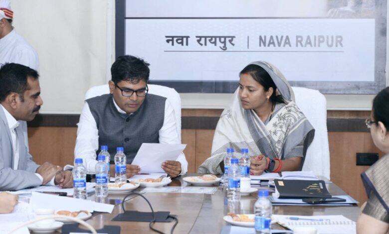 Review of Departmental Budget: Finance Minister OP Chaudhary reviewed the departmental budget of Women and Child Development.