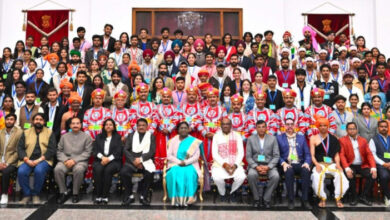 राष्ट्रपति भवन में छत्तीसगढ़ की झांकी कलाकारों का सम्मान: राष्ट्रपति द्रौपदी मुर्मु ने सराही जनजातीय कला, कलाकार हुए भावविभोर….