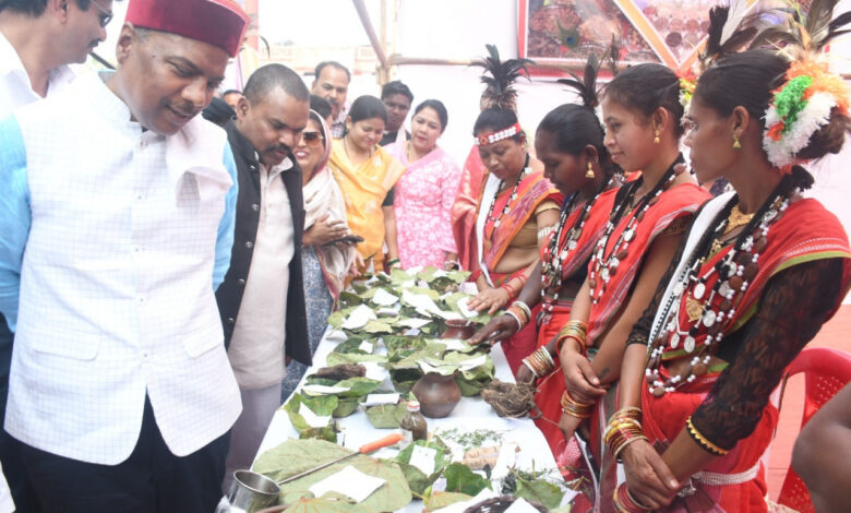 जहां कभी गोलियों की गूंज थी, वहां आज ढोल-मांदर की थाप बजती है- मंत्री केदार कश्यप…. जहां कभी गोलियों की गूंज थी, वहां आज ढोल-मांदर की थाप बजती है- मंत्री केदार कश्यप….