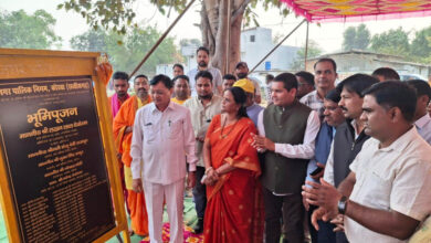 02 करोड़ से वार्ड क्र. 56 में बनेगा नाला, 38 लाख रू. से सरदार पटेल चौक का होगा सौंदर्यीकरण: उद्योग मंत्री लखनलाल देवांगन ने किया उक्त दोनों महत्वपूर्ण विकास कार्यो का भूमिपूजन….. 02 करोड़ से वार्ड क्र. 56 में बनेगा नाला, 38 लाख रू. से सरदार पटेल चौक का होगा सौंदर्यीकरण: उद्योग मंत्री लखनलाल देवांगन ने किया उक्त दोनों महत्वपूर्ण विकास कार्यो का भूमिपूजन…..