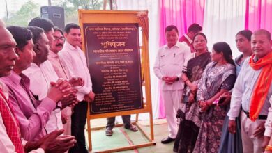 उद्योग मंत्री लखनलाल देवांगन ने 1.58 करोड़ रूपए के विकास कार्याे का किया भूमिपूजन व शुभारंभ…. उद्योग मंत्री लखनलाल देवांगन ने 1.58 करोड़ रूपए के विकास कार्याे का किया भूमिपूजन व शुभारंभ….