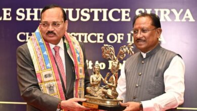 मुख्यमंत्री विष्णुदेव साय ने भारत के मुख्य न्यायाधीश न्यायमूर्ति सूर्यकांत का किया आत्मीय स्वागत…. मुख्यमंत्री विष्णुदेव साय ने भारत के मुख्य न्यायाधीश न्यायमूर्ति सूर्यकांत का किया आत्मीय स्वागत….