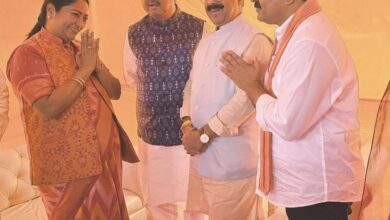 उपमुख्यमंत्री विजय शर्मा ने विधायक कार्यालय में लोगों से की मुलाकात….