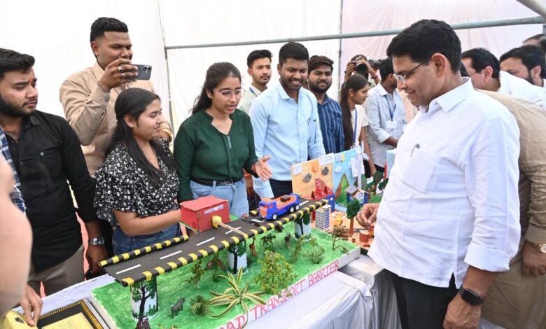 सकारात्मक सोच ही सफलता की कुंजी, युवा बदलेंगे भारत का भविष्य” – राजस्व मंत्री टंक राम वर्मा…..