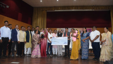 श्रम विभाग की कल्याणकारी योजनाओं का अधिक से अधिक लाभ लेने श्रमिक भाई -बहन बनें जागरूक- राजस्व मंत्री वर्मा…. श्रम विभाग की कल्याणकारी योजनाओं का अधिक से अधिक लाभ लेने श्रमिक भाई -बहन बनें जागरूक- राजस्व मंत्री वर्मा….