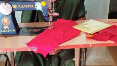 महतारी वंदन से आर्थिक रूप से सशक्त हुई महिलाएं: सहायता राशि से सिलाई मशीन खरीद श्रीमती भगवती रात्रे बनी आत्मनिर्भर…..