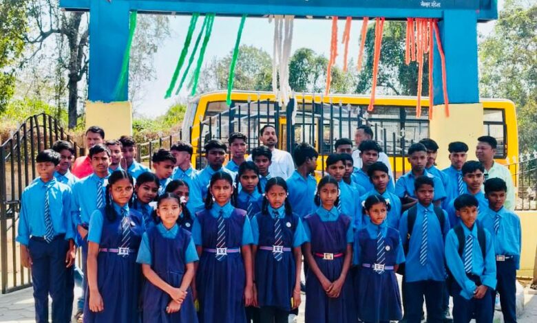 नक्सल प्रभावित क्षेत्र के बच्चों को मिला शैक्षणिक भ्रमण का अवसर: ‘नियद नेल्लानार’ योजना के तहत मिसमा और सामसट्टी के विद्यार्थियों ने देखा विज्ञान का संसार….