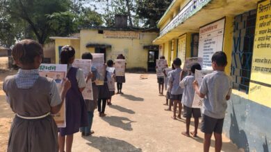 प्रार्थना सभा में गूंजेंगी अखबार की सुर्खियां : विद्यार्थियों की दिनचर्या में शामिल हुआ अखबार वाचन….