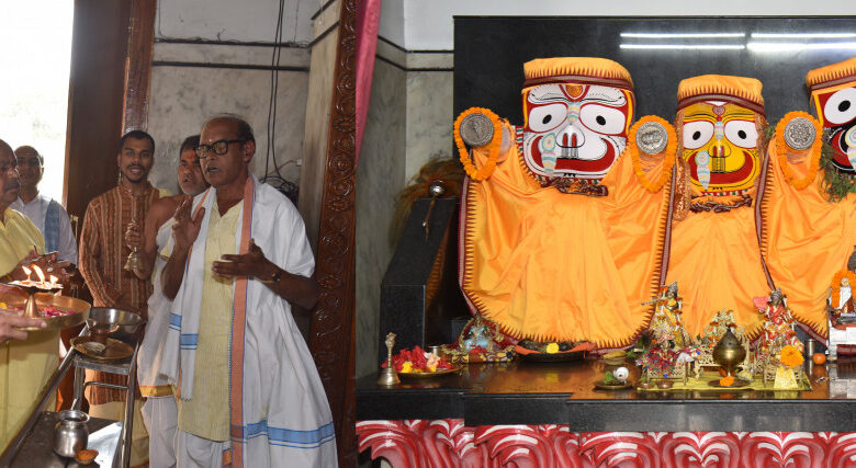 राज्यपाल रमेन डेका ने किए महाप्रभु श्री जगन्नाथ भगवान के दर्शन…. राज्यपाल रमेन डेका ने किए महाप्रभु श्री जगन्नाथ भगवान के दर्शन….