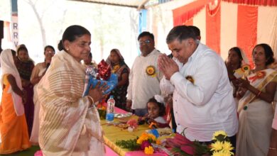 रामगढ़ में मितानिनों द्वारा आयोजित स्वास्थ्य पंचायत सम्मेलन में शामिल हुए पर्यटन एवं संस्कृति मंत्री राजेश अग्रवाल….. रामगढ़ में मितानिनों द्वारा आयोजित स्वास्थ्य पंचायत सम्मेलन में शामिल हुए पर्यटन एवं संस्कृति मंत्री राजेश अग्रवाल…..