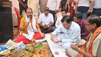 उद्योग मंत्री लखन लाल देवांगन ने चंदपुरिहा कंसोधन वैश्य गुप्ता समाज को सामुदायिक भवन की दी सौगात…. उद्योग मंत्री लखन लाल देवांगन ने चंदपुरिहा कंसोधन वैश्य गुप्ता समाज को सामुदायिक भवन की दी सौगात….