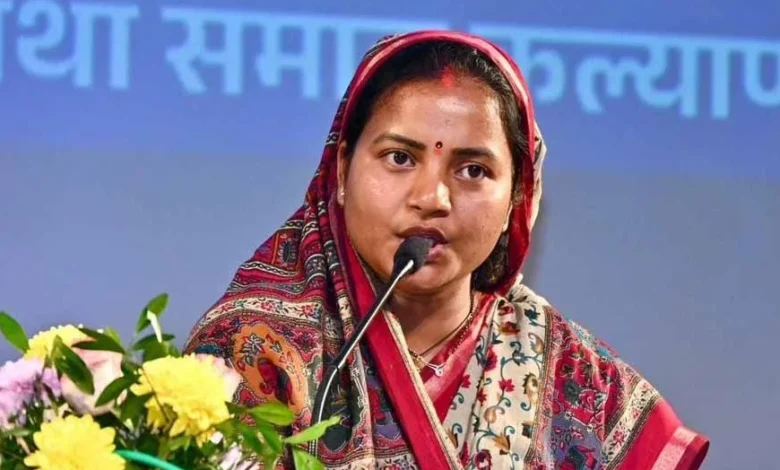 मंत्री श्रीमती लक्ष्मी राजवाड़े के विभागों के लिए लगभग 11 हजार 763 करोड़ रुपये की अनुदान मांगें पारित…