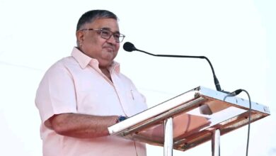 कैबिनेट मंत्री राजेश अग्रवाल ने चंदखुरी स्थित राज्य पुलिस अकादमी में प्रशिक्षण प्राप्त कर रहे युवा पुलिस अधिकारियों से की मुलाकात