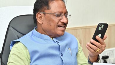 यूपीएससी सिविल सेवा परीक्षा में सफल प्रदेश के अभ्यर्थियों को मुख्यमंत्री ने वीडियो कॉल के जरिए दी बधाई…. यूपीएससी सिविल सेवा परीक्षा में सफल प्रदेश के अभ्यर्थियों को मुख्यमंत्री ने वीडियो कॉल के जरिए दी बधाई….