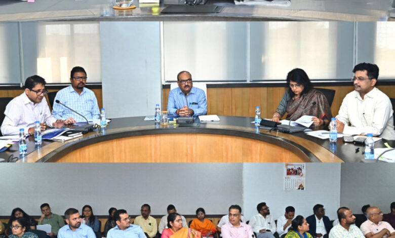 जनता से जुड़ी सभी सेवाएं को लोक सेवा गारंटी अधिनियम के दायरे में होना चाहिए – मुख्य सचिव विकासशील… जनता से जुड़ी सभी सेवाएं को लोक सेवा गारंटी अधिनियम के दायरे में होना चाहिए – मुख्य सचिव विकासशील…