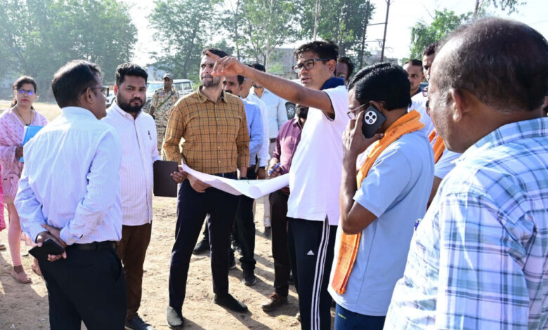 कोतरा रोड दुग्ध डेयरी क्षेत्र में बनेगा आधुनिक ऑक्सीजोन, नागरिकों को मिलेगा हरित व बहुउद्देशीय सुविधा केंद्र, वित्त मंत्री ओ.पी. चौधरी के प्रयासों से 7.86 करोड़ रुपए की स्वीकृति, स्थल का किया निरीक्षण…..