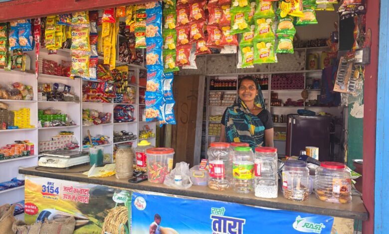 ‘बिहान’ योजना से बदल रही ग्रामीण महिलाओं की तस्वीर, बिलासो बाई बनीं ‘लखपति दीदी’, किराना व्यवसाय से सालाना 2 लाख रुपये तक की बचत, आत्मनिर्भरता की बनी मिसाल…..