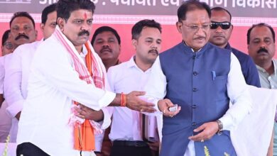 ग्रामीण विकास को नई रफ्तार: 2426 किमी सड़क निर्माण का मुख्यमंत्री विष्णु देव साय ने किया शिलान्यास…. ग्रामीण विकास को नई रफ्तार: 2426 किमी सड़क निर्माण का मुख्यमंत्री विष्णु देव साय ने किया शिलान्यास….