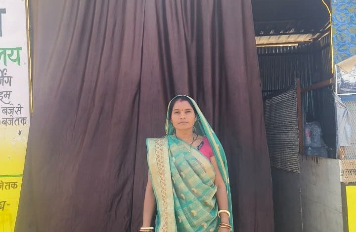 पुष्पा ने लिखी आत्मनिर्भरता की नई कहानी, स्व-सहायता समूह से जुड़कर बनीं लखपति दीदी….