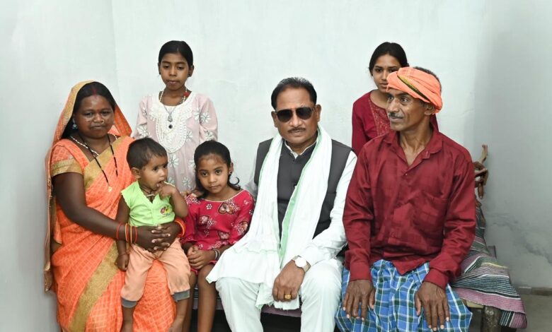 पक्के घर का सपना हुआ साकार : मुख्यमंत्री विष्णु देव साय ने लेमरू में हितग्राही धरम सिंह के नए आवास में कराया गृह प्रवेश…