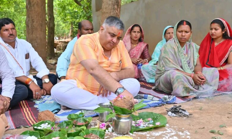 छत्तीसगढ़ की धार्मिक विरासत के संरक्षण और विकास के लिए राज्य सरकार प्रतिबद्ध- धर्मस्व मंत्री राजेश अग्रवाल…. छत्तीसगढ़ की धार्मिक विरासत के संरक्षण और विकास के लिए राज्य सरकार प्रतिबद्ध- धर्मस्व मंत्री राजेश अग्रवाल….