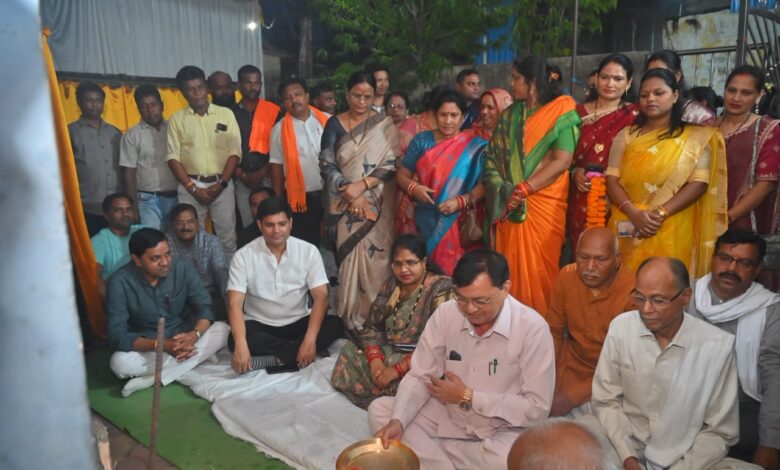 उद्योग मंत्री लखनलाल देवांगन ने विभिन्न वार्डों में 1.80 करोड़ के विकास कार्यों का किया भूमिपूजन और लोकार्पण…. उद्योग मंत्री लखनलाल देवांगन ने विभिन्न वार्डों में 1.80 करोड़ के विकास कार्यों का किया भूमिपूजन और लोकार्पण….
