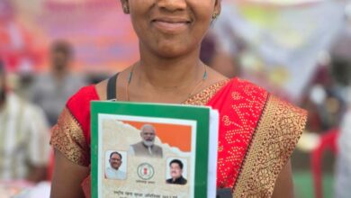 ’सुशासन तिहार में अलमा टोप्पो की वर्षों पुरानी समस्या का हुआ समाधान’, ’जनसमस्या निवारण शिविर में हाथों-हाथ मिला राशन कार्ड, परिवार को मिलेगा खाद्यान्न सुरक्षा का लाभ’….. ’सुशासन तिहार में अलमा टोप्पो की वर्षों पुरानी समस्या का हुआ समाधान’, ’जनसमस्या निवारण शिविर में हाथों-हाथ मिला राशन कार्ड, परिवार को मिलेगा खाद्यान्न सुरक्षा का लाभ’…..