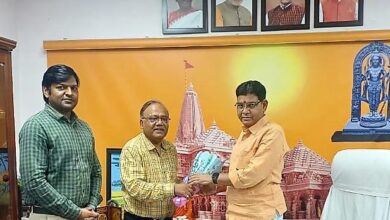 उच्च शिक्षा मंत्री टंक राम वर्मा से मिले कुलपति प्रो. दयाल, विश्वविद्यालय के गुणात्मक विकास और समस्याओं पर हुई चर्चा…..