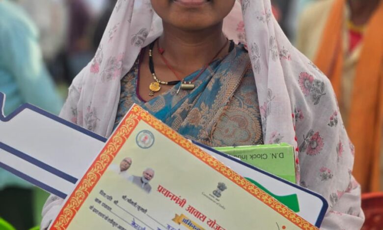 सुशासन तिहार: प्रधानमंत्री आवास योजना से साकार हुआ भारती का सपना, पक्के घर की चाबी ने बदली जिंदगी…..