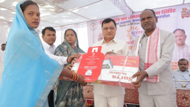 सुशासन तिहार में मिला उज्ज्वला गैस कनेक्शन, खत्म हुआ लकड़ी के चूल्हे का संघर्ष….