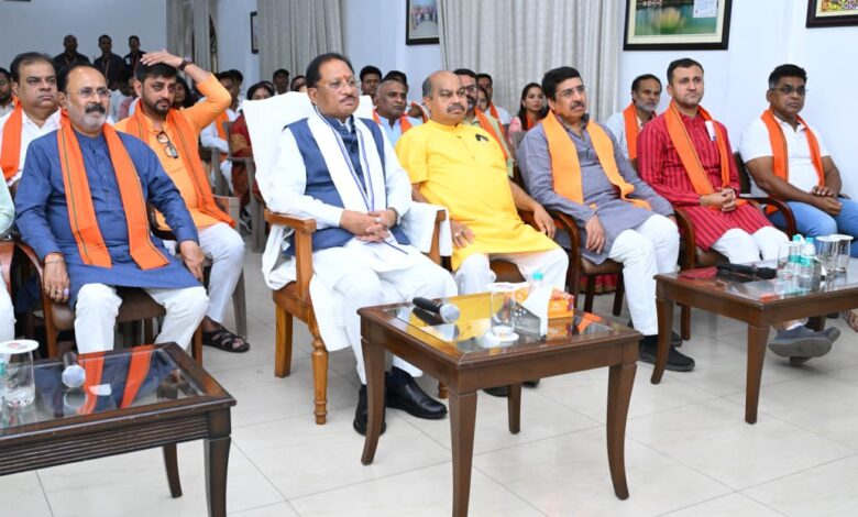 ’मन की बात में गूंजा छत्तीसगढ़ का गौरव: मुख्यमंत्री विष्णुदेव साय ने कहा – यह प्रदेश की प्रतिभा और विरासत को राष्ट्रीय सम्मान मिलने का क्षण’…. ’मन की बात में गूंजा छत्तीसगढ़ का गौरव: मुख्यमंत्री विष्णुदेव साय ने कहा – यह प्रदेश की प्रतिभा और विरासत को राष्ट्रीय सम्मान मिलने का क्षण’….