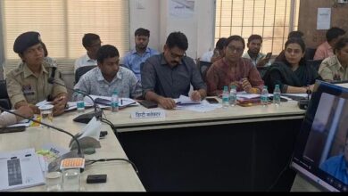 सारंगढ़-बिलाईगढ़ में विकास कार्यों की समीक्षा, प्रभारी सचिव हिमशिखर गुप्ता ने वीसी के जरिए परखी जमीनी हकीकत… सारंगढ़-बिलाईगढ़ में विकास कार्यों की समीक्षा, प्रभारी सचिव हिमशिखर गुप्ता ने वीसी के जरिए परखी जमीनी हकीकत…