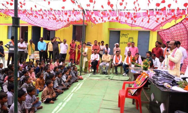 हर बच्चे तक बेहतर शिक्षा और सुविधाएं पहुंचाना सरकार की प्राथमिकता : उप मुख्यमंत्री अरुण साव…..