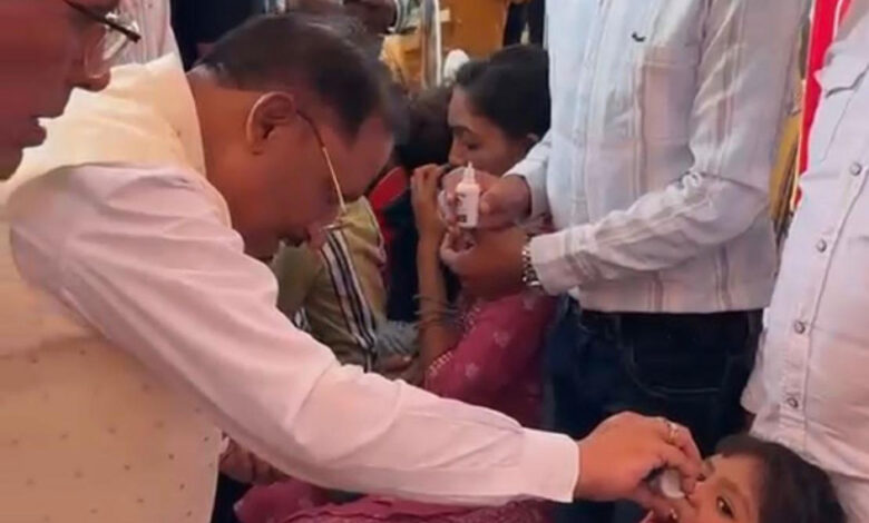 चंद्रनाहू कुर्मी-क्षत्रिय समाज के केंद्रीय अधिवेशन में मुख्यमंत्री ने बच्चों को कराया स्वर्णप्राशन, आयुर्वेदिक परंपरा और स्वस्थ बाल्य जीवन के महत्व को किया रेखांकित….