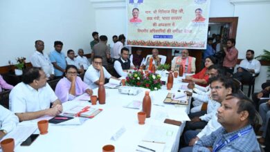 रेशम, खादी और हथकरघा क्षेत्र को नई दिशा: केंद्रीय वस्त्र मंत्री गिरिराज सिंह ने दिए महत्वपूर्ण निर्देश….. रेशम, खादी और हथकरघा क्षेत्र को नई दिशा: केंद्रीय वस्त्र मंत्री गिरिराज सिंह ने दिए महत्वपूर्ण निर्देश…..