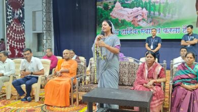 नक्सल मुक्त नारायणपुर विकास की नई उड़ान पर : मंत्री लक्ष्मी राजवाड़े ने विद्यार्थियों को दिया बड़े सपने देखने का संदेश….
