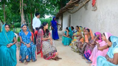 मंत्री लक्ष्मी राजवाड़े ने किया जनसंपर्क, ग्रामीणों की समस्याओं के त्वरित समाधान के दिए निर्देश…..