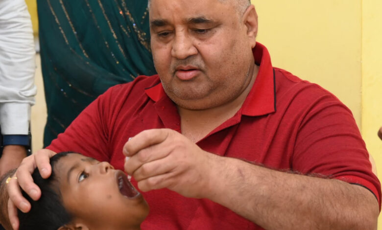 हर बच्चे तक पहुंचे पोलियो की सुरक्षा का कवच: पर्यटन एवं संस्कृति मंत्री राजेश अग्रवाल ने पिलाई जीवनरक्षक खुराक….