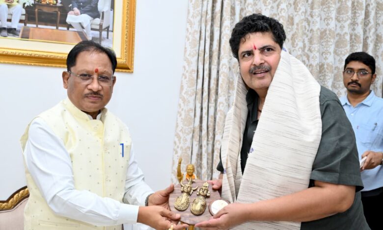 किसान हितैषी नीतियों ने दिलाई छत्तीसगढ़ को नई पहचान : छत्तीसगढ़ के कृषि विकास मॉडल का अध्ययन करने पहुंचा महाराष्ट्र का विधायक दल….. किसान हितैषी नीतियों ने दिलाई छत्तीसगढ़ को नई पहचान : छत्तीसगढ़ के कृषि विकास मॉडल का अध्ययन करने पहुंचा महाराष्ट्र का विधायक दल…..