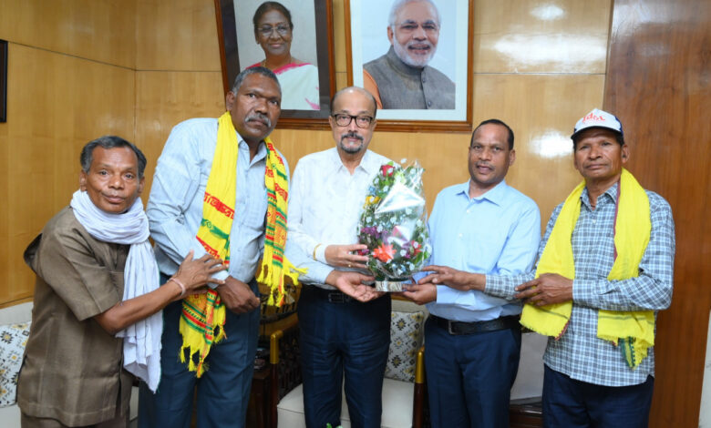 राज्यपाल रमेन डेका से अखिल भारतीय गोंड़वाना गोंड़ महासभा के पदाधिकारियों ने की सौजन्य भेंट…. राज्यपाल रमेन डेका से अखिल भारतीय गोंड़वाना गोंड़ महासभा के पदाधिकारियों ने की सौजन्य भेंट….