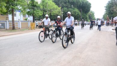 उप मुख्यमंत्री अरुण साव ने सायकल चलाकर फिट रहने और पर्यावरण संरक्षण का दिया संदेश….