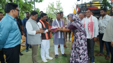 मांझीगुड़ा पहुंचे मंत्री रामविचार नेताम, कृषि यंत्र बैंक का किया निरीक्षण….. मांझीगुड़ा पहुंचे मंत्री रामविचार नेताम, कृषि यंत्र बैंक का किया निरीक्षण…..
