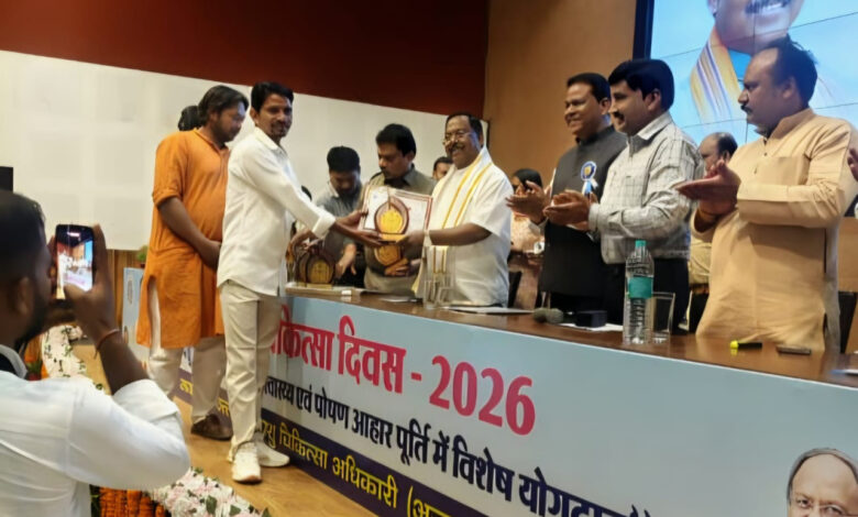 सरकारी योजना से बदली जिंदगीः मड़कम देवा ने झींगा पालन से लिखी सफलता की नई कहानी,एक साल में 5 लाख रूपए की कमाई, दूर-दूर से खरीदने पहुंच रहे ग्राहक…… सरकारी योजना से बदली जिंदगीः मड़कम देवा ने झींगा पालन से लिखी सफलता की नई कहानी,एक साल में 5 लाख रूपए की कमाई, दूर-दूर से खरीदने पहुंच रहे ग्राहक……